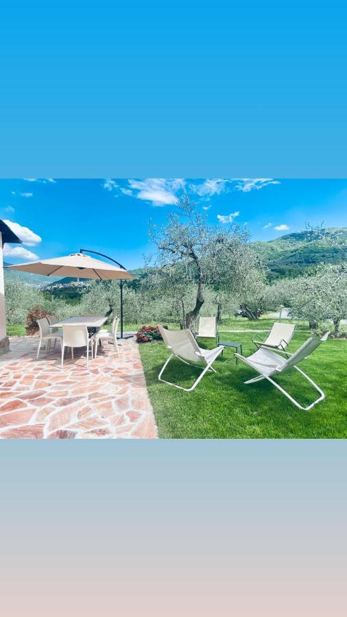 Casa Vacanze Gli Ulivi Borgomaro エクステリア 写真