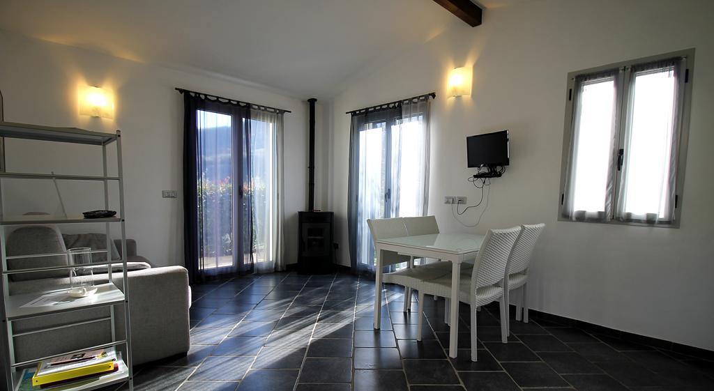 Casa Vacanze Gli Ulivi Borgomaro エクステリア 写真